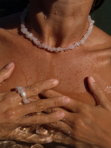 ROSAMORE RING – Rosenquarz-Ring mit Süßwasserperle